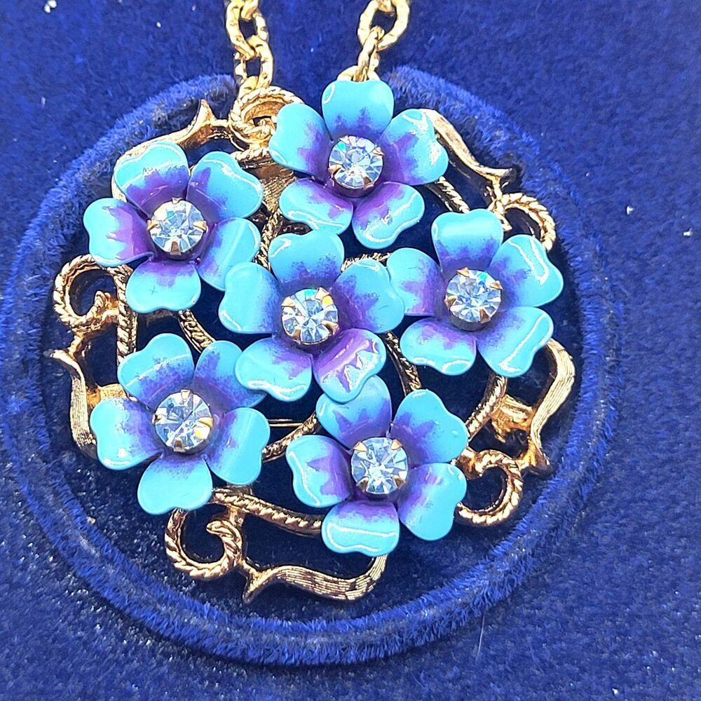 New VTG 1972 Avon Forget Me Not Enamel AB Necklace Pin Love Blossoms 26in